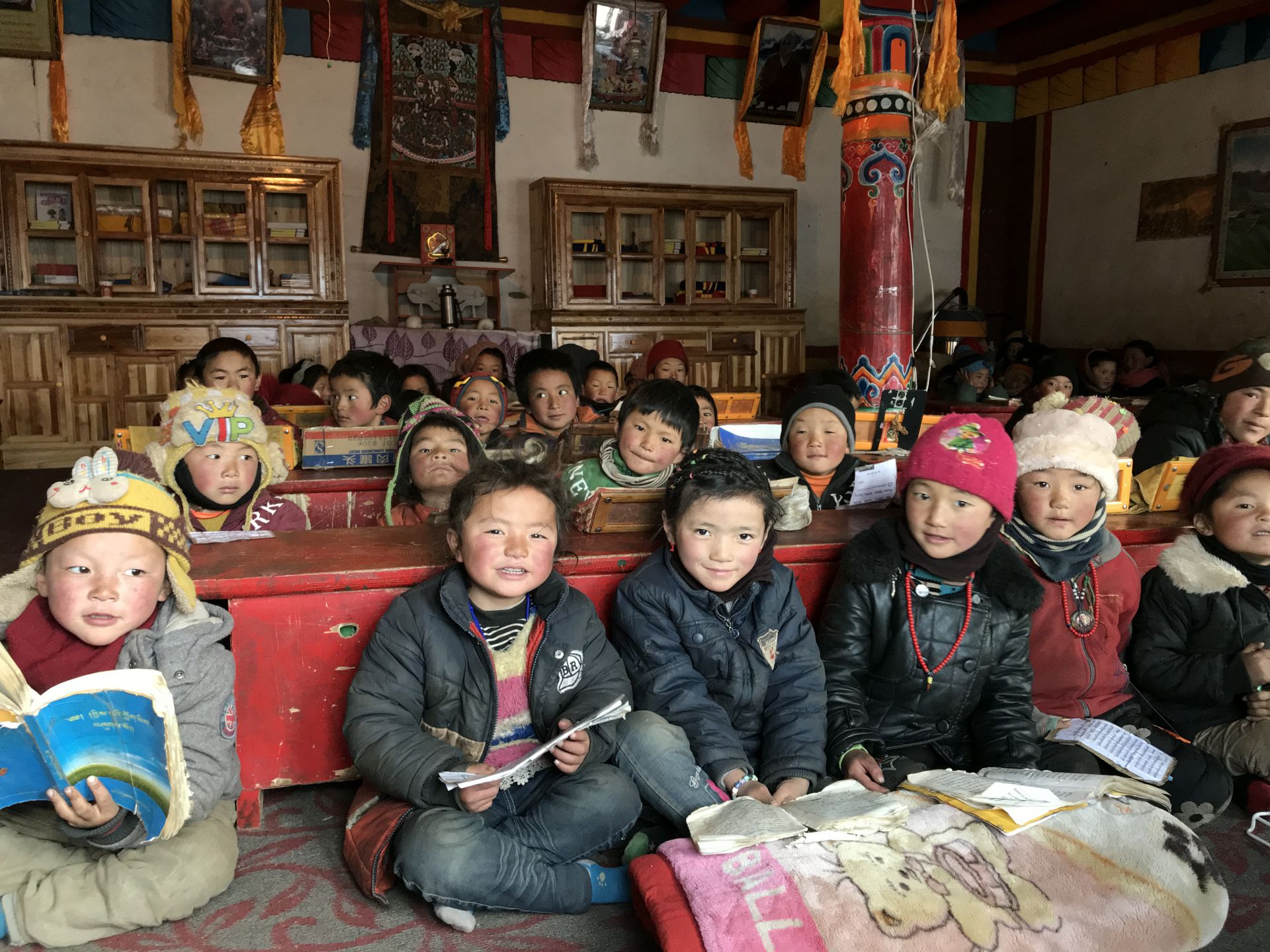 呼和浩特罗斌教育资源开发有限公司公益回顾丨家国同欢月同圆 温暖满载甘孜州(图11)